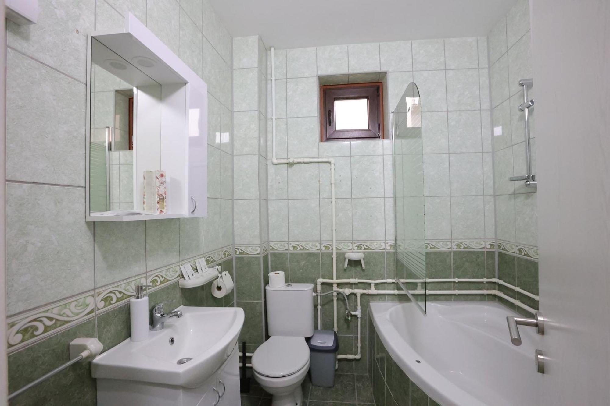 Ivan'S Guesthouse Paraćin Buitenkant foto