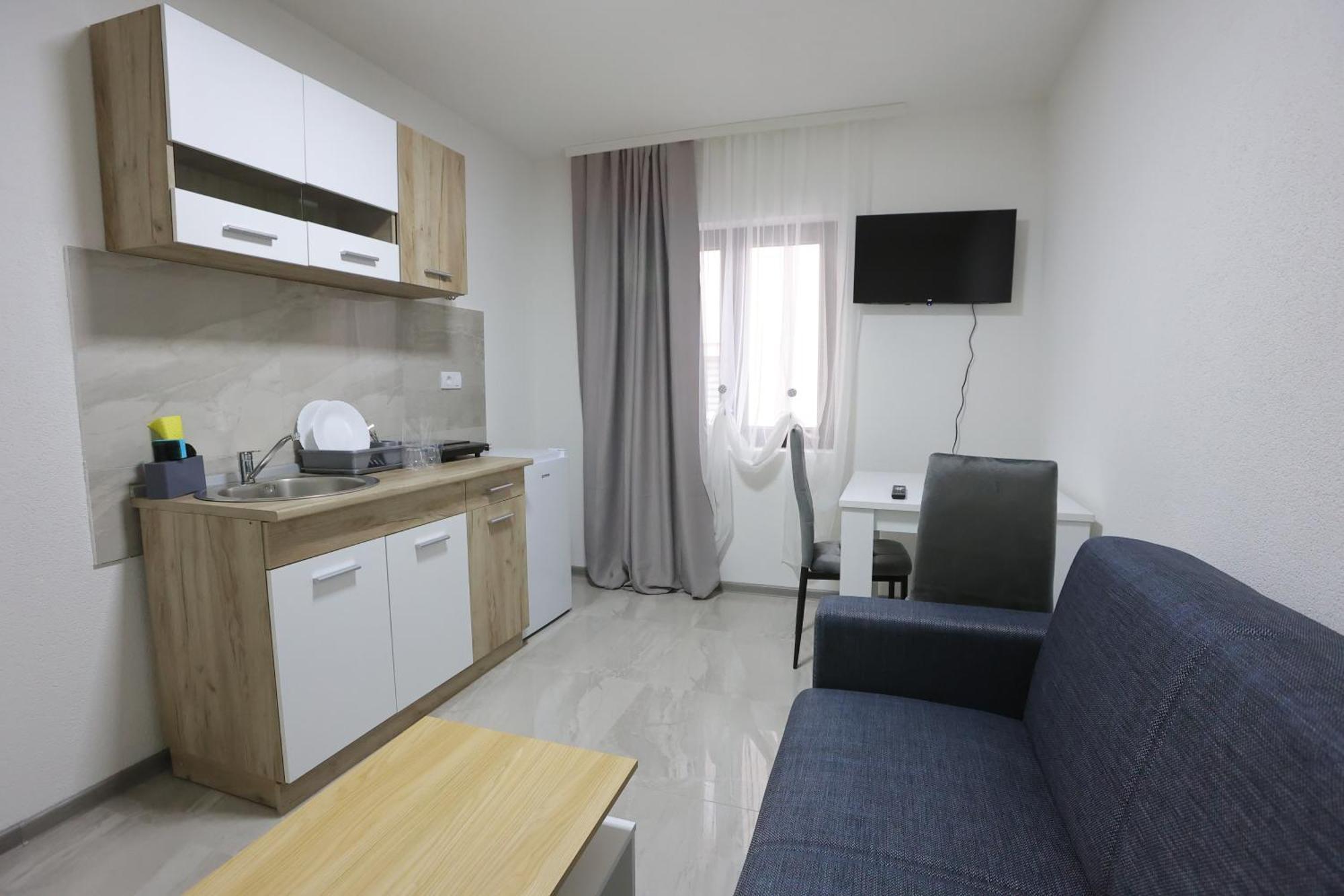Ivan'S Guesthouse Paraćin Buitenkant foto